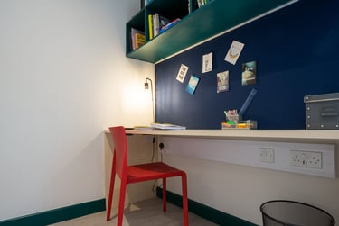 Gold En Suite - Image 1